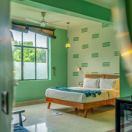 Minimalist One Hauz Khas Village Нью-Делі Екстер'єр фото
