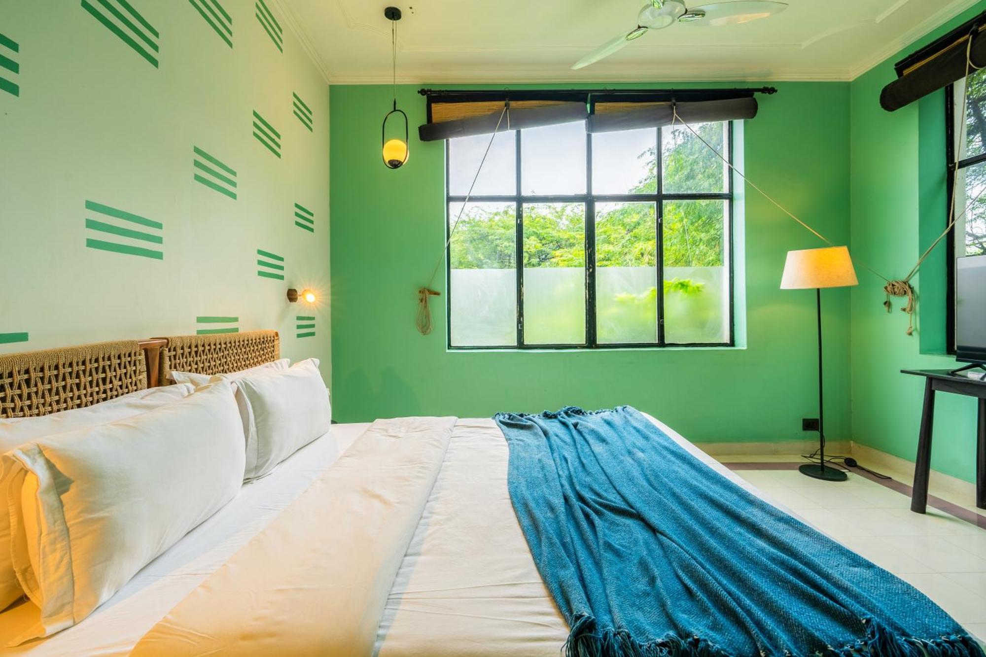 Minimalist One Hauz Khas Village Нью-Делі Екстер'єр фото